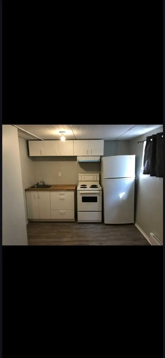 Studio Basment for All Utilities Internet included