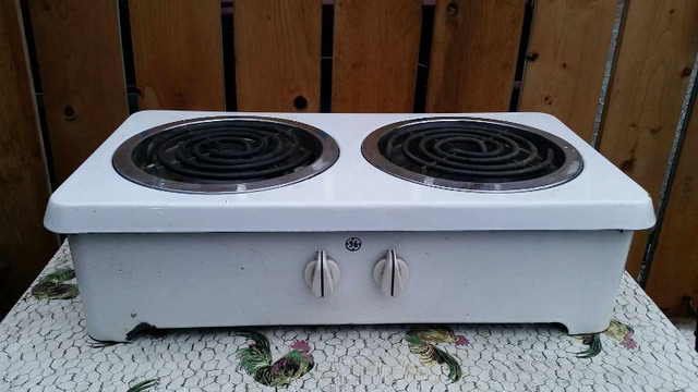 Antique 1930's Enamel Stove Top in Fishing, Camping & Outdoors in Whitehorse