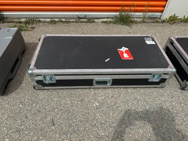 Two Clydesdale Heavy Duty Hard Shell Cargo Cases (Trunks)62863271934466121