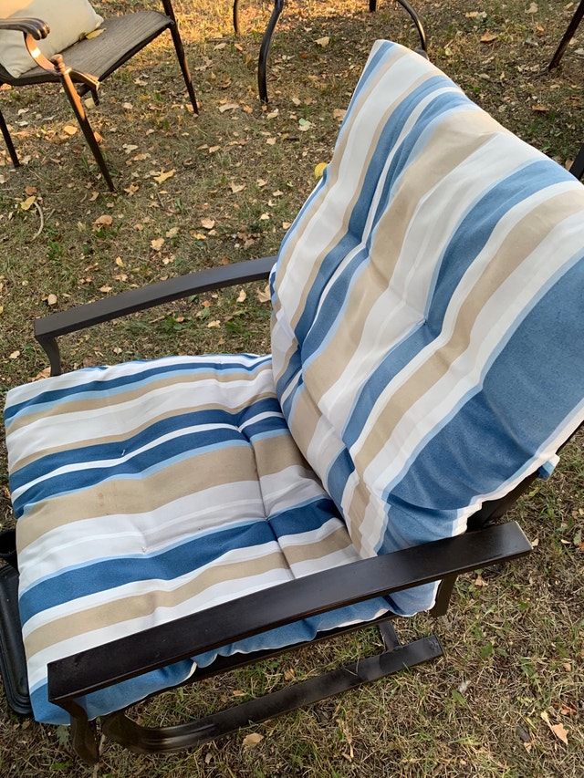 Comfy patio set Patio & Garden Furniture Calgary Kijiji