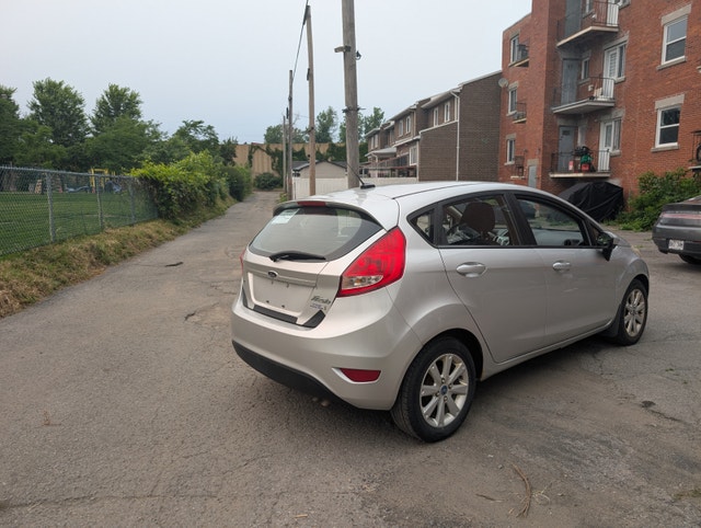 Ford Fiesta 2012 bonne condition, manque gaz air clim — photo 3
