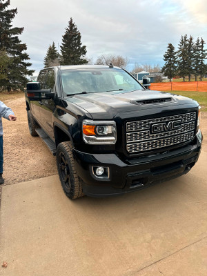2019 GMC Sierra 2500 Denali