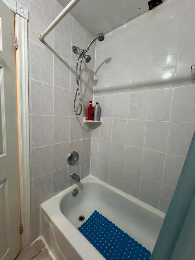 Yonge /Steeles 1 bedroom /3 bedrooms, for rent in Room Rentals & Roommates in Markham / York Region - Image 6