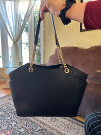 Michael Kors Jet set Saffiano leather purse