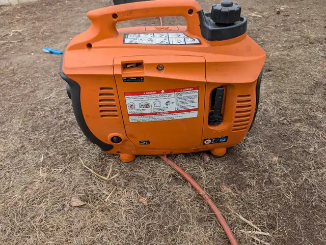 generac IX 2000 inverter generator in Power Tools in Kamloops - Image 6
