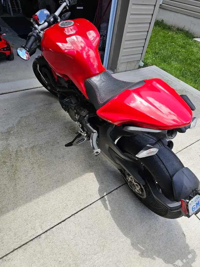 ducati monster 1200 in Sport Touring in Woodstock - Image 4