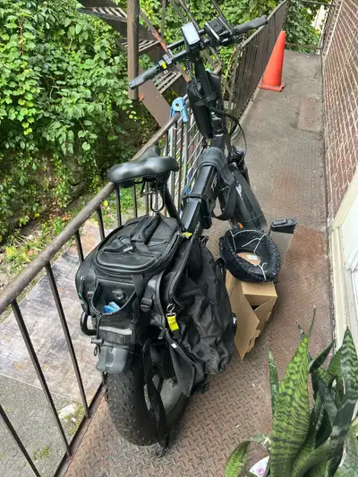Vélo électrique HUM, View more