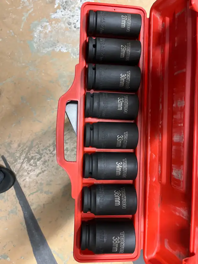TEKTON 4889 3/4-Inch Drive Deep Impact Socket Set, Metric in Power Tools in Ottawa - Image 2