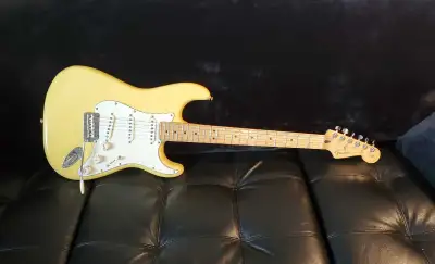 2022 Fender Player Stratocaster - Buttercream, View more