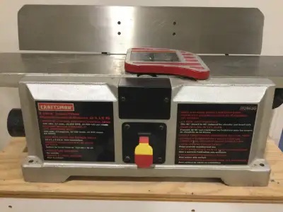 Craftsman 6 1/8 Jointer/Planer, 120 volts, cast iron infeed and outfeed tables , 28 1/2 X 6 1/4 tota...
