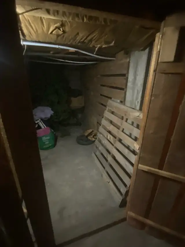 15 ft x 8 ft x 6 ft Storage Unit