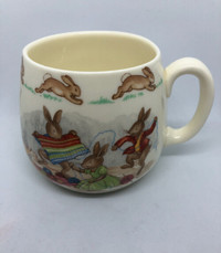Royal Doulton England Child's Cup "Knitting"