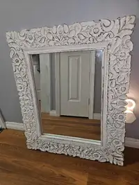 Wooden mirror 