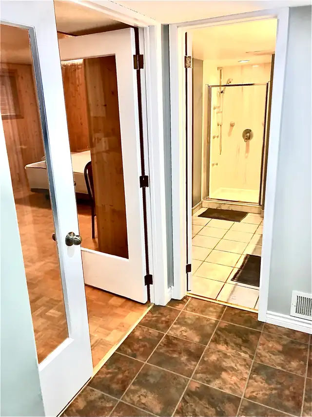 Bachelor Studio in Beacon Hill North For Rent | Long Term Rentals ...