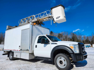 FORD F-550 2013 NACELLE BUCKET TRUCK