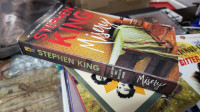 Misery, Stephen King, Horror in paperback, only $5