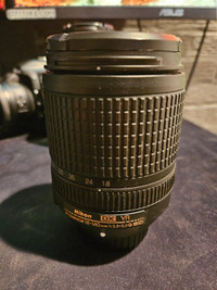 Nikon Nikkor AF-S DX 18-140mm f/3.5-5.6 G ED VR Lens w/Caps