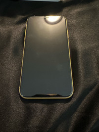 Yellow iPhone XR 64gb