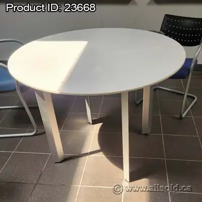 Colour: White, Silver Condition: Used Usage: Work Table, Meeting Table Location: Calgary We speciali...