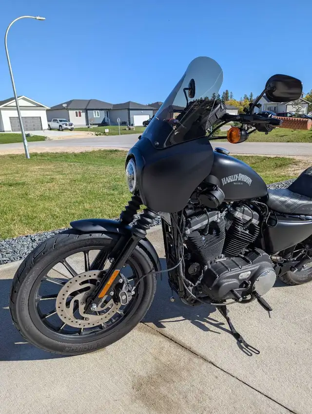 2014 Harley Davidson Sportster 883 Iron in Street, Cruisers & Choppers in Winnipeg - Image 10