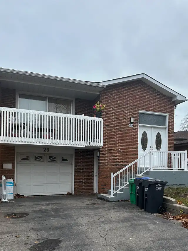 Basement For Rent in Long Term Rentals in Mississauga / Peel Region - Image 2