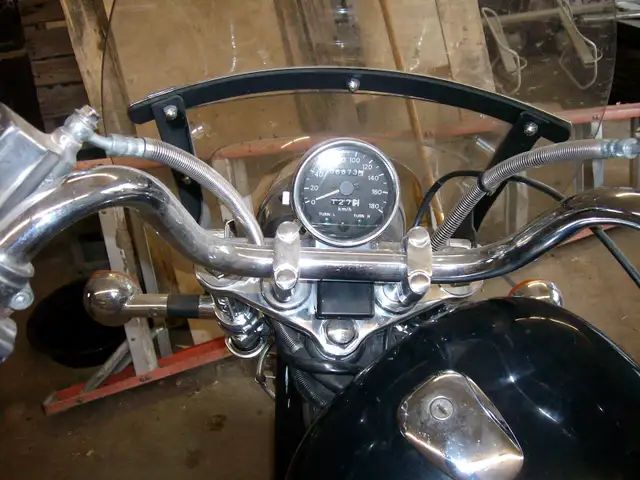 1998 suzuki intruder 800 in Street, Cruisers & Choppers in Calgary - Image 2