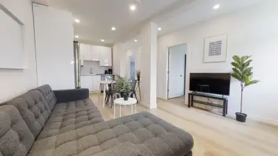 Sublet only for July_big room in Plateau in a 3 bedrooms apt.