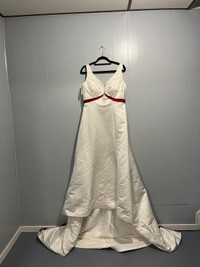  Wedding dress