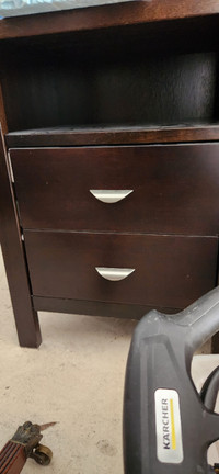 Bedroom furniture set for sale