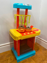 TOY KITCHEN