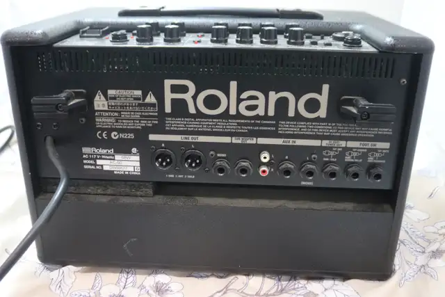Roland AC-60 – Acoustic Chorus Guitar Amplifier W/ Carry (#6270) in Amps & Pedals in City of Halifax - Image 8
