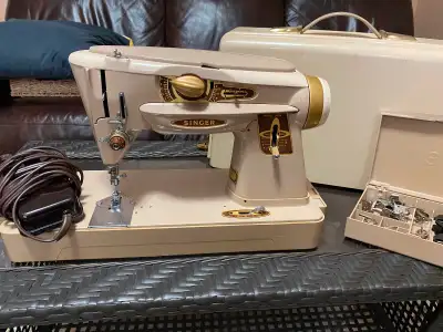 Singer sewing machine 500A Nicknamed the Rocketeer In production 1961-1963