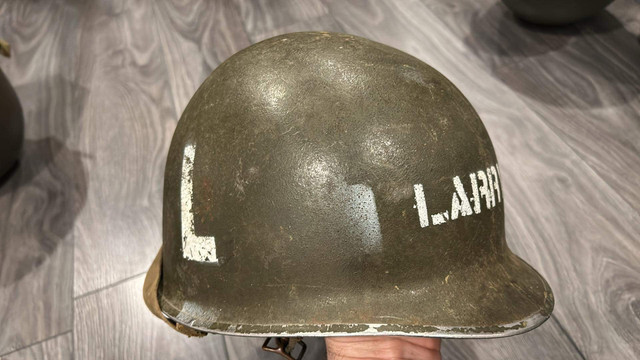 Paratrooper USm1 helmet ww2  dans Art et objets de collection  à Laval/Rive Nord - Image 4