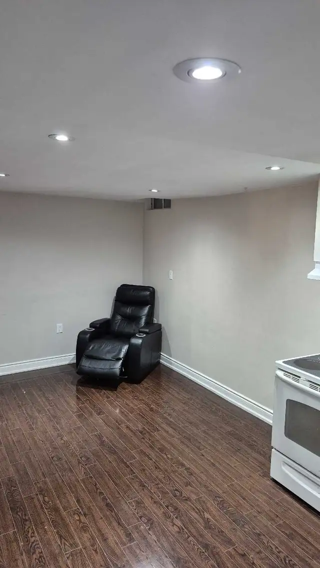 Space available for Parties64960021032835123