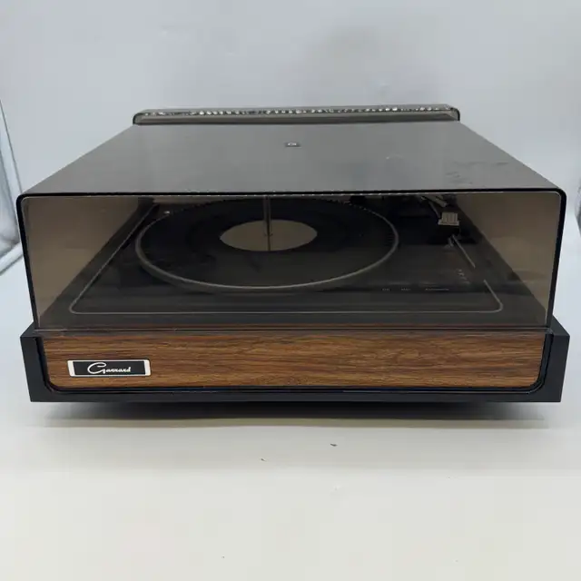 Vintage 1970s Garrard 710E Turntable Record Player For Parts in Stereo Systems & Home Theatre in City of Toronto - Image 3