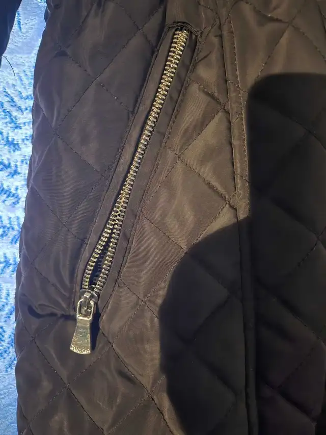 Womans Calvin Klien Black Quilted Winter Jacket--Size M in Women's - Tops & Outerwear in Kitchener / Waterloo - Image 3