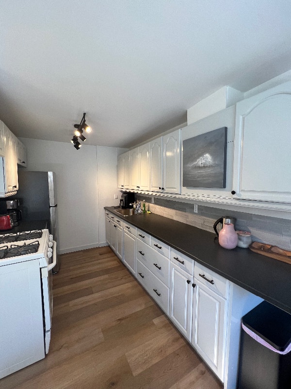 For Rent Beautiful fully renovated waterfront house in Hastings Long