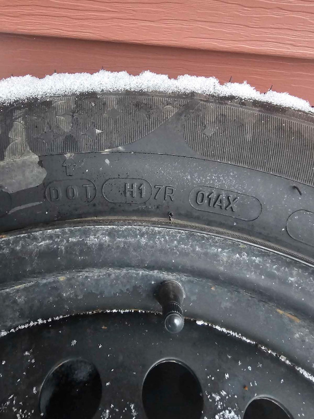 Nissan Kicks winter tires rims in Tires & Rims in Guelph - Image 3