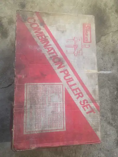 snap on puller set., View more