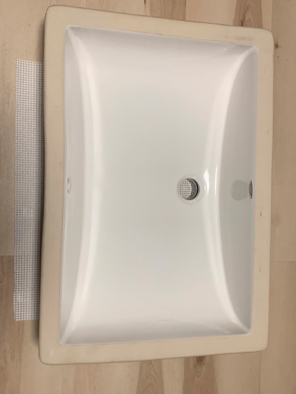 American Standard Undermount Sink LARGE in Plumbing, Sinks, Toilets & Showers in Calgary - Image 2