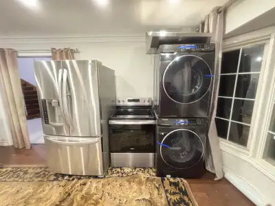 Like NeW 2025 washer dryer can DELIVER, View more