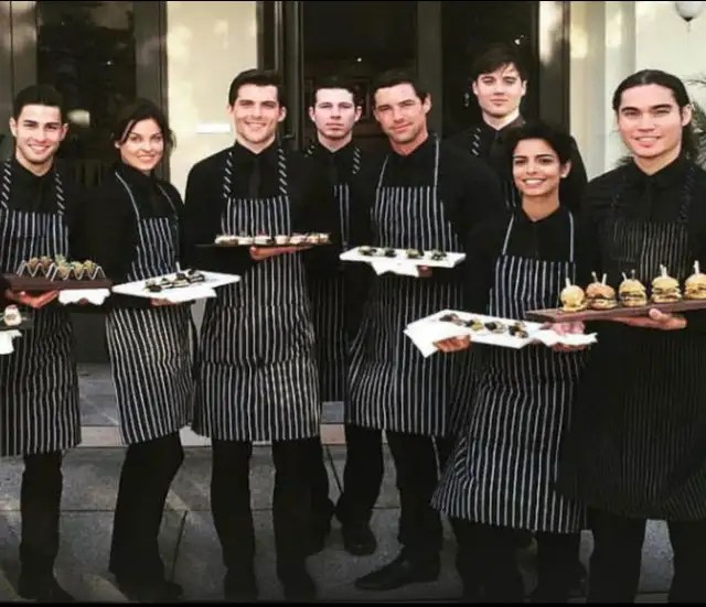 Servers and Helpers 527572090760079361
