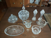 Verre taillé, ensemble de table