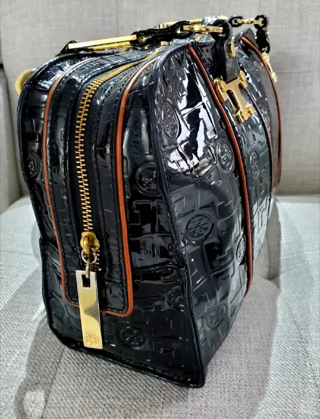 Tory Burch bag in Women's - Bags & Wallets in Granby - Image 4