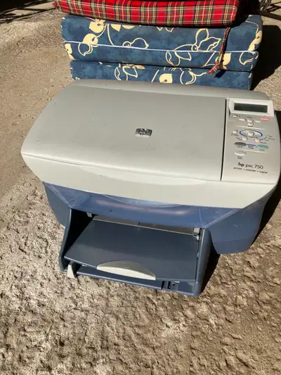 Printer - Needs repairs, good for parts, View more