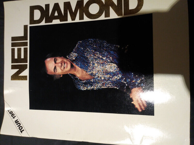 1987 tour Neil Diamond program in Arts & Collectibles in Winnipeg