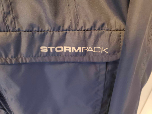 STORMPACK JACKET in Women's - Tops & Outerwear in City of Halifax - Image 4