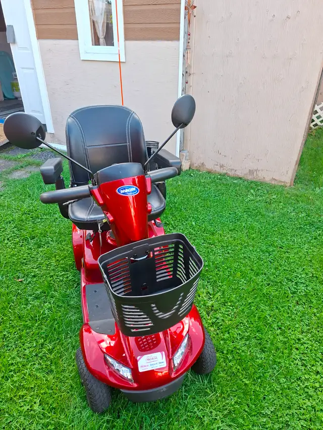 FOUR-WHEELER   $995