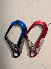 Professional grade outdoor alum alloy safety snap lock hooks.