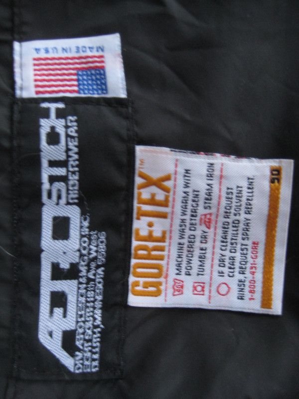AeroStich RoadCrafter Motorcycle Suit - AS NEW in Motorcycle Parts & Accessories in Richmond - Image 3
